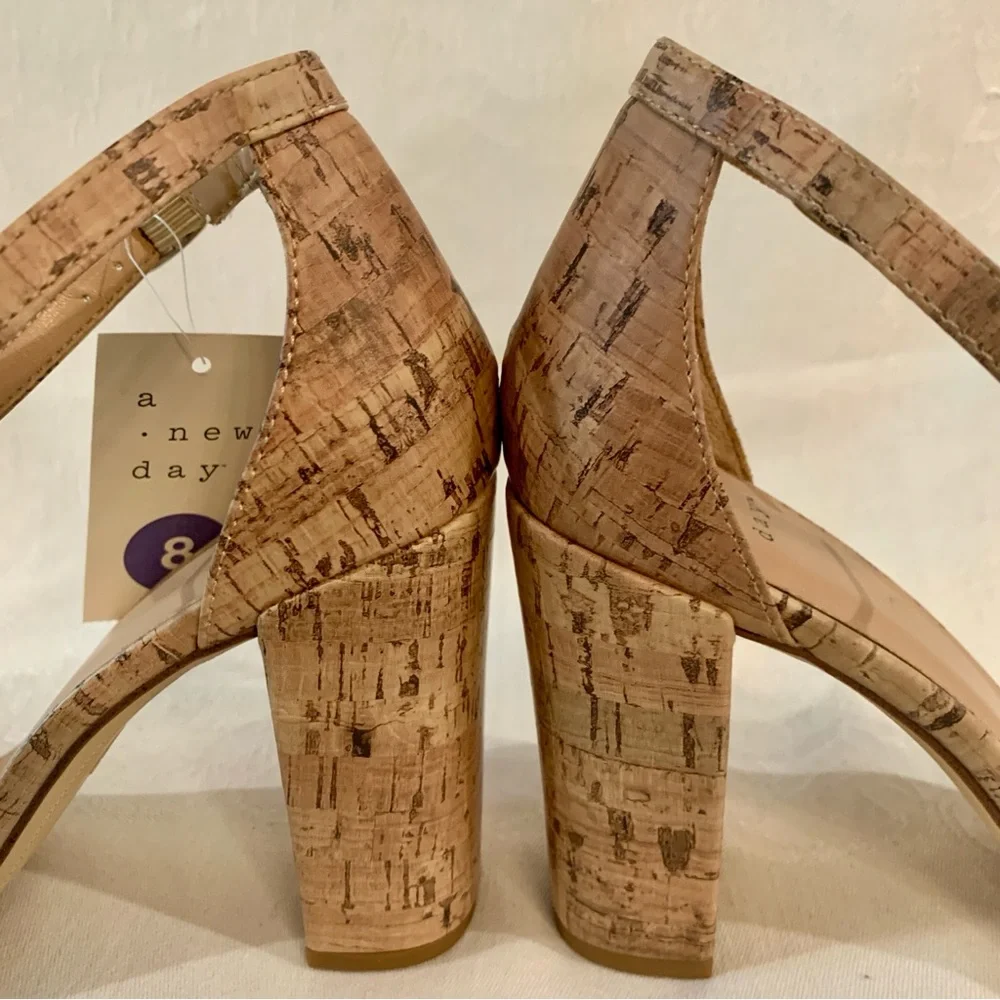 Sexy Ankle Strap 3.75” High Block Heel Open Toe Sandals Faux Cork Design Size 8 - Picture 5 of 15